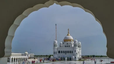 Photo of पाकिस्तान में गुरुद्वारे के अंदर सिख देखभालकर्ता दंपति की गोली मारकर हत्या