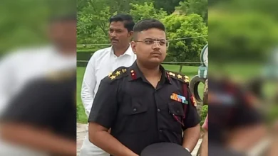 Photo of उत्तर प्रदेश में सेना के ब्रिगेडियर बनकर धोखाधड़ी करने वाला 21 वर्षीय युवक गिरफ्तार