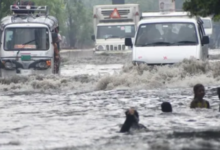 Photo of मथुरा में ढाई घंटे की बारिश ने मचाई तबाही, शहर दो हिस्सों में बंटा, सड़कें बनीं तालाब
