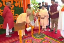 Photo of योगी सरकार का ऐतिहासिक अभियान: एक दिन में 35 करोड़ पौधे लगाने का लक्ष्य, CM ने किया ‘वृक्षारोपण महायज्ञ’ का शुभारंभ