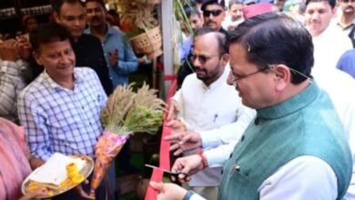 Photo of उत्तराखंड के मुख्यमंत्री पुष्कर सिंह धामी ने चमोली को दी 155 करोड़ रुपये की विकास परियोजनाओं की सौगात