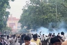 Photo of CJP संसद मार्च: दिल्ली में हंगामा, पुलिस ने की लाठीचार्ज और आंसू गैस की फायरिंग