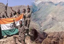 Photo of 26वां कारगिल विजय दिवस: राष्ट्रपति मुर्मू, पीएम मोदी समेत देशभर के नेताओं ने दी वीर सपूतों को भावभीनी श्रद्धांजलि