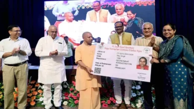 Photo of आगरा में सीएम योगी का शिक्षकों को बड़ा तोहफा: 5 लाख तक का कैशलेस इलाज और 1.5 करोड़ का दुर्घटना बीमा