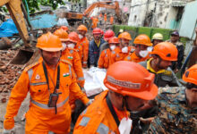Photo of महाराष्ट्र के भिवंडी में चार मंजिला इमारत गिरने से 8 लोगों की मौत
