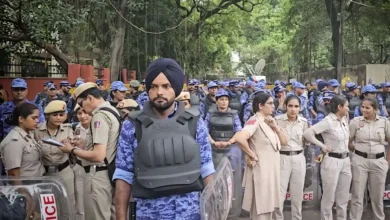Photo of दिल्ली में हाई अलर्ट: जंतर-मंतर पर बवाल के बाद सिंघु और टिकरी समेत सभी बॉर्डर्स पर सुरक्षा सख्त, मल्टी-लेवल चेकिंग शुरू
