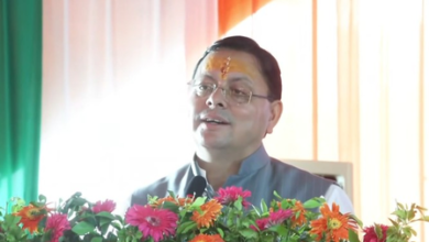 Photo of उत्तराखंड के मुख्यमंत्री धामी ने कैलाश मानसरोवर यात्रा के लिए तीर्थयात्रियों के पहले जत्थे को हरी झंडी दिखाकर रवाना किया