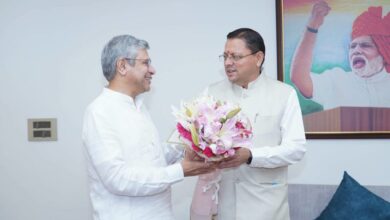 Photo of CM धामी ने रेल मंत्री से की मुलाकात, मुंबई-देहरादून वंदे भारत और कई नई रेल परियोजनाओं का रखा प्रस्ताव
