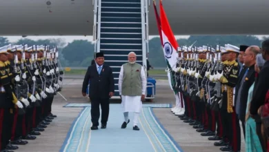 Photo of प्रधानमंत्री मोदी अपने तीन देशों के दौरे के पहले चरण के लिए इंडोनेशिया पहुंचे