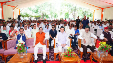Photo of कारगिल विजय दिवस पर पीएम मोदी के मन की बात सुनने के लिए उत्तराखंड के सीएम धामी पूर्व सैनिकों के साथ शामिल हुए