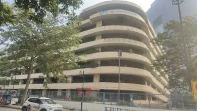 Photo of नोएडा के सेक्टर 18 स्थित मल्टी-लेवल कार पार्किंग से कूदकर महिला ने आत्महत्या की