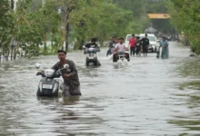 Photo of दिल्ली और उत्तर प्रदेश में भारी बारिश की आशंका, भूस्खलन के कारण गंगोत्री राजमार्ग अवरुद्ध