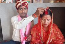 Photo of जौनपुर की शाहजहां बानो ने बदला धर्म, बरेली में प्रेमी पवन यादव के साथ की शादी और बनीं प्रतीक्षा यादव