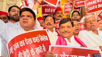 Photo of यूपी विधानसभा में ‘दान चोरी’ मुद्दे पर विपक्ष अड़ा, हंगामे के बीच अनुपूरक बजट पेश