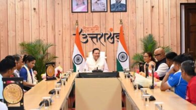 Photo of सीएम धामी ने राष्ट्रमंडल खेलों के पदक विजेता खिलाड़ियों और कोचों को किया सम्मानित