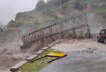 Photo of चमोली में बादल फटने से बाढ़, बैली ब्रिज बहा, बीआरओ ड्राइवर लापता