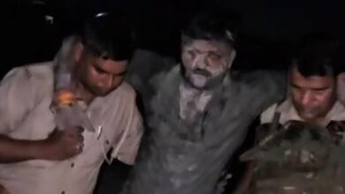 Photo of आजमगढ़ में पुलिस और बदमाशों के बीच मुठभेड़: गोकशी के आरोपी विशाल यादव के पैर में लगी गोली, गिरफ्तार
