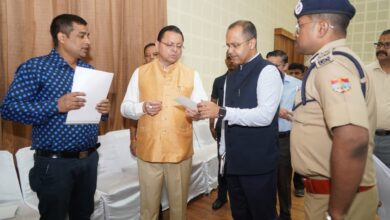 Photo of सीएम धामी ने मुख्य सेवक सदन में की जन सुनवाई, सुनीं नागरिकों की समस्याएं