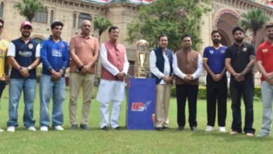 Photo of यूपी टी-20 लीग सीजन-4 का आगाज 14 अगस्त से: इकाना में शुरू होंगे मुकाबले, कप्तानों ने विधानसभा अध्यक्ष से की मुलाकात