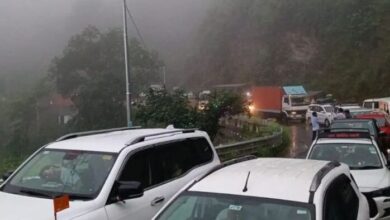 Photo of उत्तराखंड के पहाड़ी जिलों में भारी बारिश से तबाही, कई हाईवे बंद, संपर्क मार्ग प्रभावित