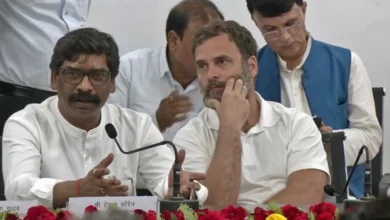 Photo of राहुल गांधी ने मुख्यमंत्री हेमंत सोरेन से आंदोलनकारियों से ‘व्यक्तिगत रूप से’ मिलने का आग्रह किया