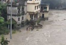 Photo of रुद्रप्रयाग में अलकनंदा, मंदाकिनी नदियाँ चेतावनी स्तर को पार किया ; प्रशासन ने जारी किया अलर्ट