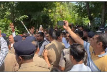 Photo of अंकिता भंडारी हत्याकांड: उत्तराखंड के वनंतारा रिसॉर्ट तक विरोध मार्च के दौरान कांग्रेस कार्यकर्ताओं की पुलिस से झड़प