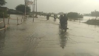 Photo of शाहजहांपुर में बाढ़ और कटान का कहर: उफान पर गंगा-रामगंगा, स्टेट हाईवे जलमग्न और सैकड़ों बीघा कृषि भूमि नदी में समाई