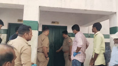 Photo of अंबेडकरनगर में प्रशासनिक लापरवाही की खौफनाक दास्तान: 5 महीने से मानदेय न मिलने पर तंग आकर पीआरडी जवान ने स्कूल में दी जान
