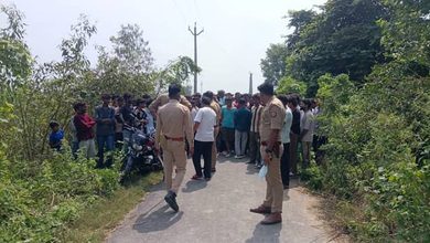 Photo of बरेली में अवैध संबंधों के चलते पति की खौफनाक हत्या: पत्नी ने पैर पकड़े, प्रेमी ने घोंटा गला