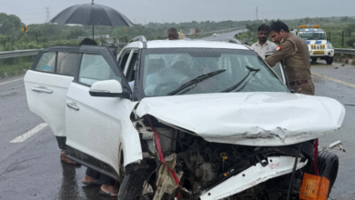 Photo of आगरा: लखनऊ एक्सप्रेसवे पर पलटी तेज रफ्तार कार, 3 लोगों की मौके पर ही दर्दनाक मौत, अन्य गंभीर रूप से घायल