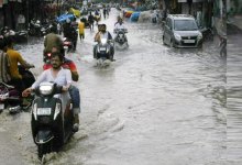 Photo of उत्तर प्रदेश में मूसलाधार बारिश का कहर: 60 घंटे की अनवरत वर्षा से 56 लोगों की मौत, तबाही के बीच युद्धस्तर पर राहत कार्य जारी