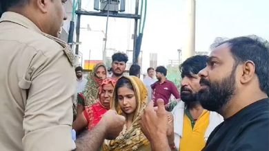 Photo of आगरा के श्री कृष्णा अस्पताल में भारी हंगामा: प्रसूता की मौत के बाद मृत नवजात को वेंटिलेटर पर रखने का गंभीर आरोप