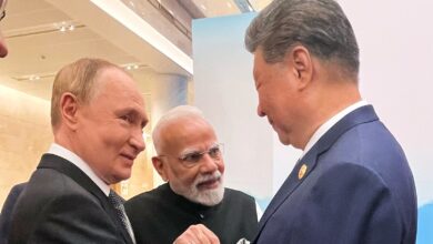 Photo of ब्रिक्स सम्मेलन: पुतिन और शी जिनपिंग के साथ पीएम मोदी की तस्वीर ब्रिक्स के वैश्विक दक्षिण की ओर बढ़ते कदम के लिए एक सशक्त संदेश है