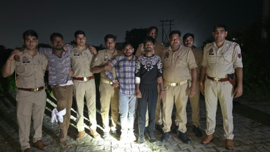 Photo of बरेली में पुलिस और बदमाशों के बीच मुठभेड़: कुंडल लूटने वाले तीन आरोपी गिरफ्तार, गोली लगने के बाद गिड़गिड़ाया बदमाश