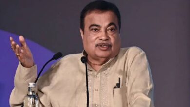 Photo of केंद्रीय मंत्री नितिन गडकरी ने मुंबई-गोवा राष्ट्रीय राजमार्ग के निर्माण में हो रही देरी पर नाराजगी व्यक्त की