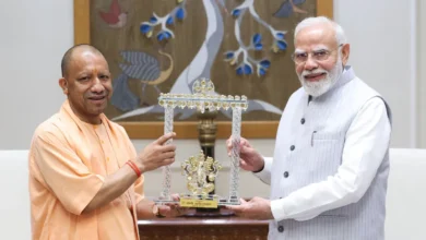 Photo of उत्तर प्रदेश चुनावों से पहले योगी आदित्यनाथ ने प्रधानमंत्री नरेंद्र मोदी से मुलाकात की