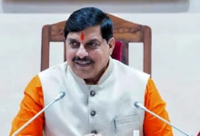 Photo of उज्जैन सड़क चौड़ीकरण: मुख्यमंत्री मोहन यादव के पैतृक घर और बहन कलावती के घर को गिराने की कार्रवाई शुरू हुई