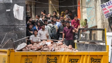 Photo of एनएचआरसी ने दिल्ली सरकार और यूजीसी पर दिल्ली विश्वविद्यालय में छात्रावासों की कमी को दूर करने के लिए दबाव डाला
