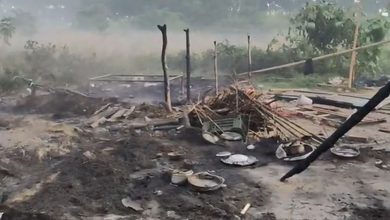 Photo of देवरिया में भीषण अग्निकांड: झोपड़ी में आग लगने से एक ही परिवार के तीन लोगों की जिंदा जलकर मौत, गांव में पसरा मातम