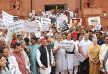 Photo of वोट के अधिकार की रक्षा के लिए इंडिया गठबंधन के नेता सोमवार को दिल्ली में प्रदर्शन करेंगे