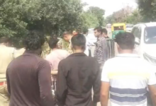 Photo of मथुरा में रूह कंपा देने वाला भीषण हादसा: ट्रैक्टर-ट्रॉली ने बाइक को 200 मीटर तक घसीटा, बंगाल के इंजीनियर की दर्दनाक मौत