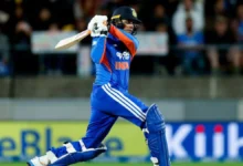 Photo of अभिषेक शर्मा ने आईसीसी टी20 अंतरराष्ट्रीय बल्लेबाजी रैंकिंग में शीर्ष स्थान फिर से हासिल किया