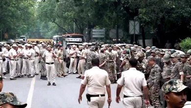 Photo of दिल्ली में विरोध प्रदर्शन के चलते सुरक्षा चक्र सख्त, इंटरनेट सेवाएं ठप, 45 मेट्रो स्टेशन बंद और दर्जनों प्रमुख ट्रेनें निरस्त