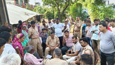 Photo of सीतापुर में मामूली विवाद पर खूनी खेल: डंडे से पीट-पीटकर युवक की बेरहमी से हत्या, ग्राम प्रधान पर लगा संगीन आरोप