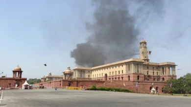 Photo of राष्ट्रपति भवन के पास नॉर्थ ब्लॉक में लगी आग, दिखाई दिया घना धुआं