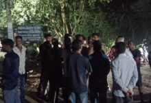 Photo of कुशीनगर में सनसनीखेज मामला: नहर के पास मिला युवक का शव, हत्या का आरोप लगाकर परिजनों ने किया अंतिम संस्कार से इनकार